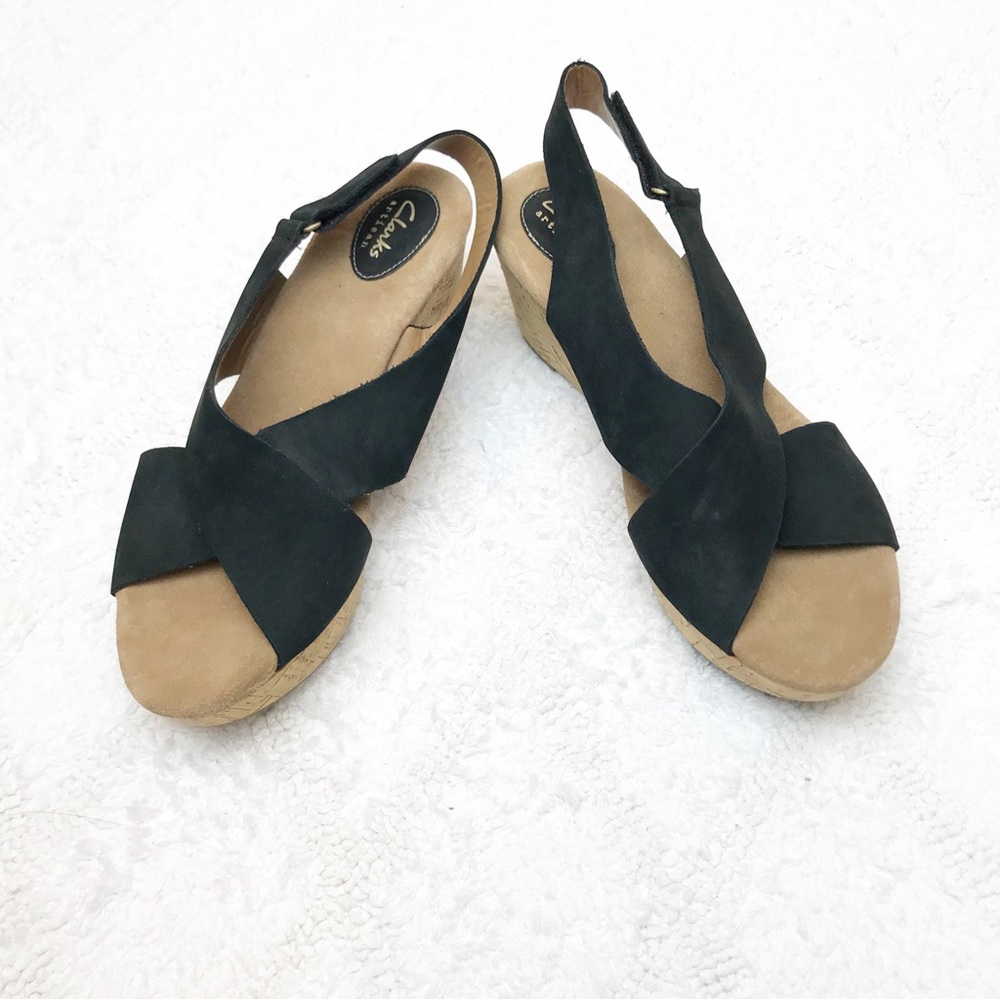 Clarks woman’s Annabel Eirwyn Wedge Sandals